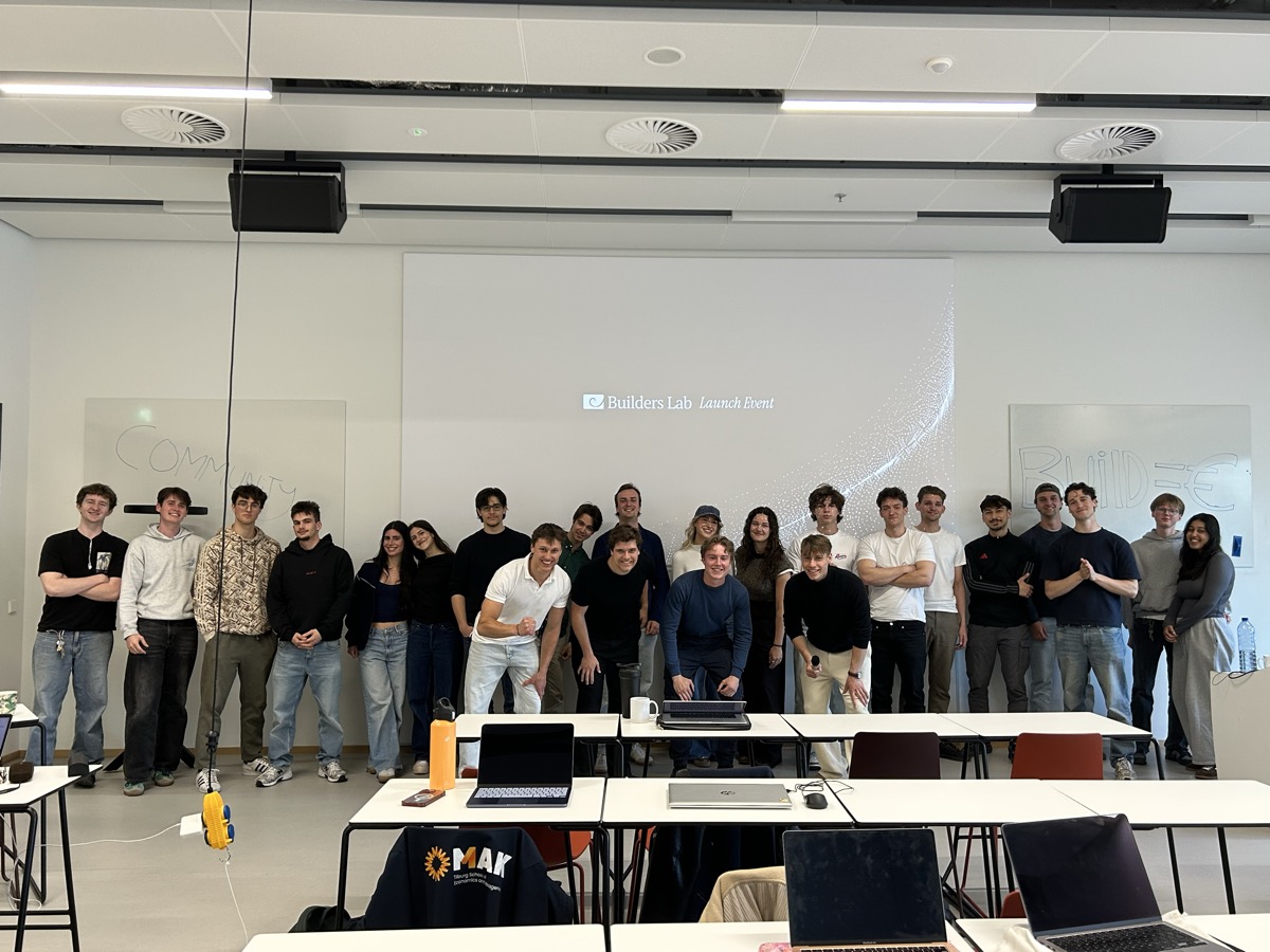 Builders Lab launch event group photo at Tilburg University